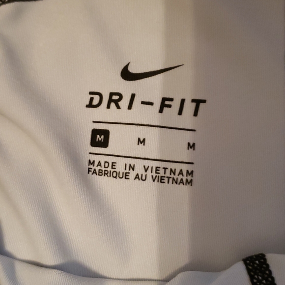 Women's Nike Dri-Fit Leggings - Picture 3 of 5